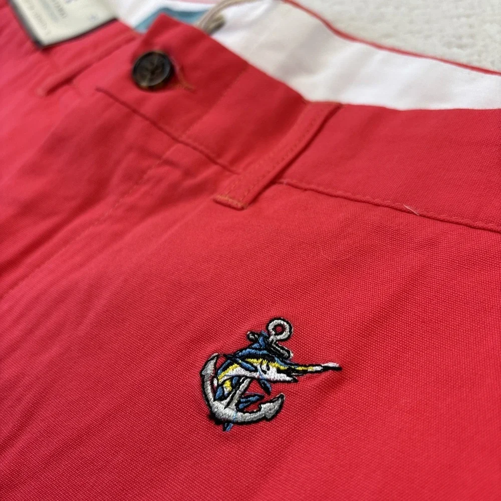 NEW CASTAWAY NANTUCKET Mens Chino Shorts Size 38 Embroidered Anchor Fish Preppy